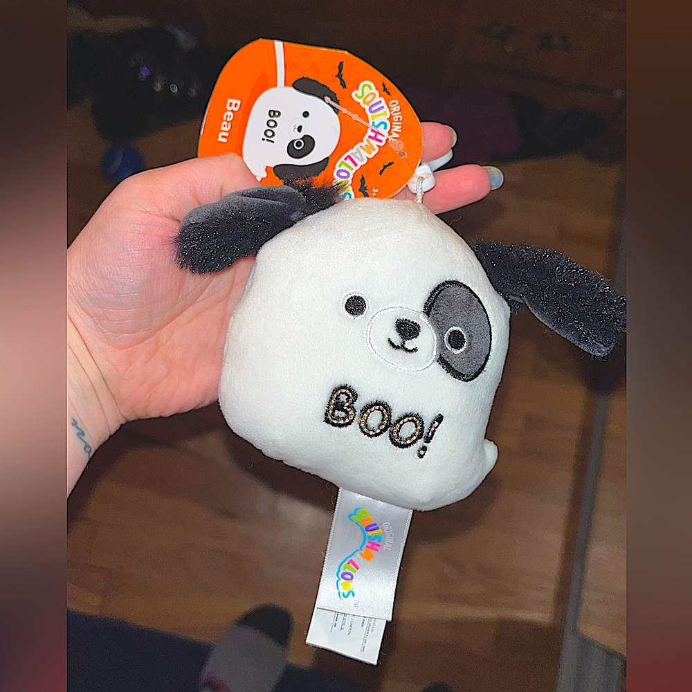 NWT Squishmallows Beau the Dog Halloween Clip